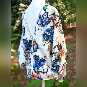NWT Zara White/Floral Balloon 3/4 Sleeve Blouse M